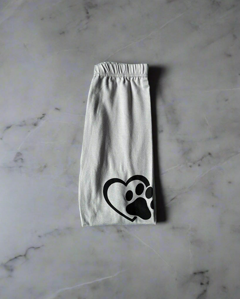 Grey paws and hearts design full length stretch leggings