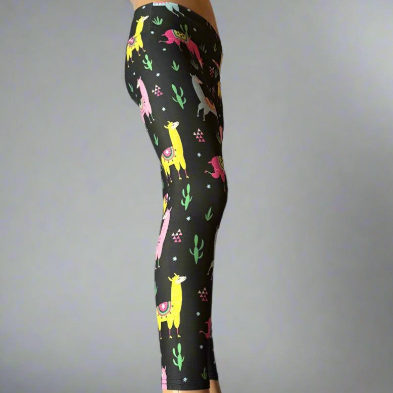 'Leisurely llama' design full length leggings
