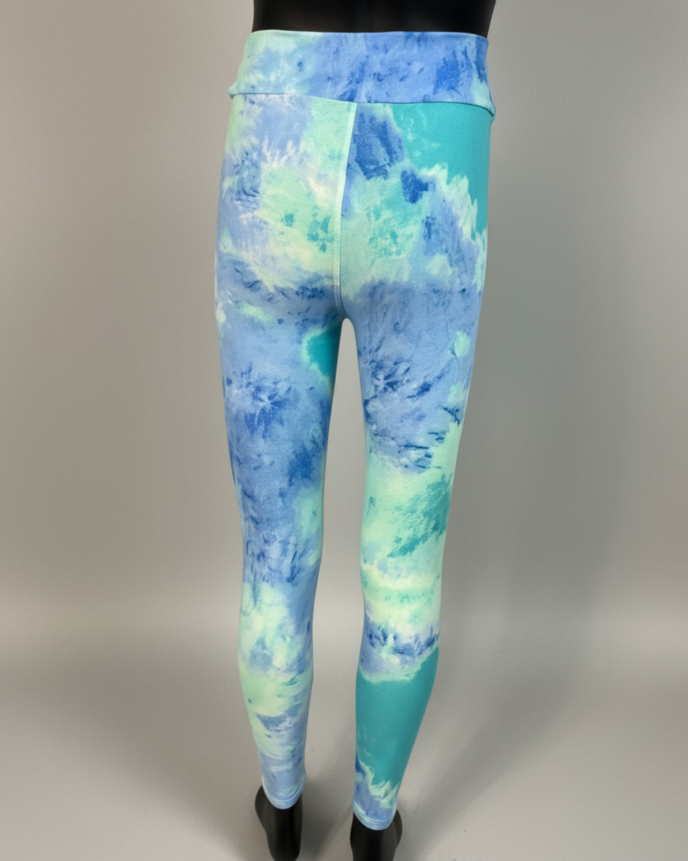 Turquoise tie-dye design soft, stretch leggings