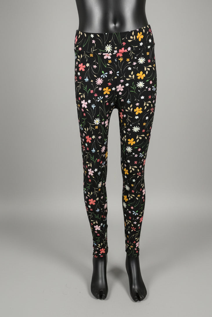 Black flower design soft leggings
