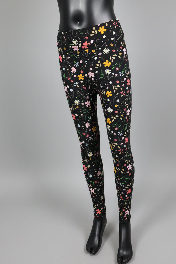 Black flower design soft leggings