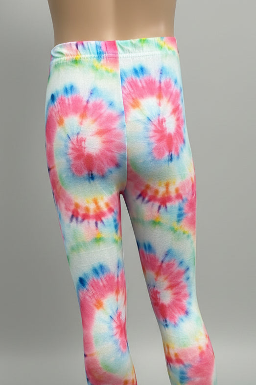 The Tie-Dye vibe, choice of pattern and size!