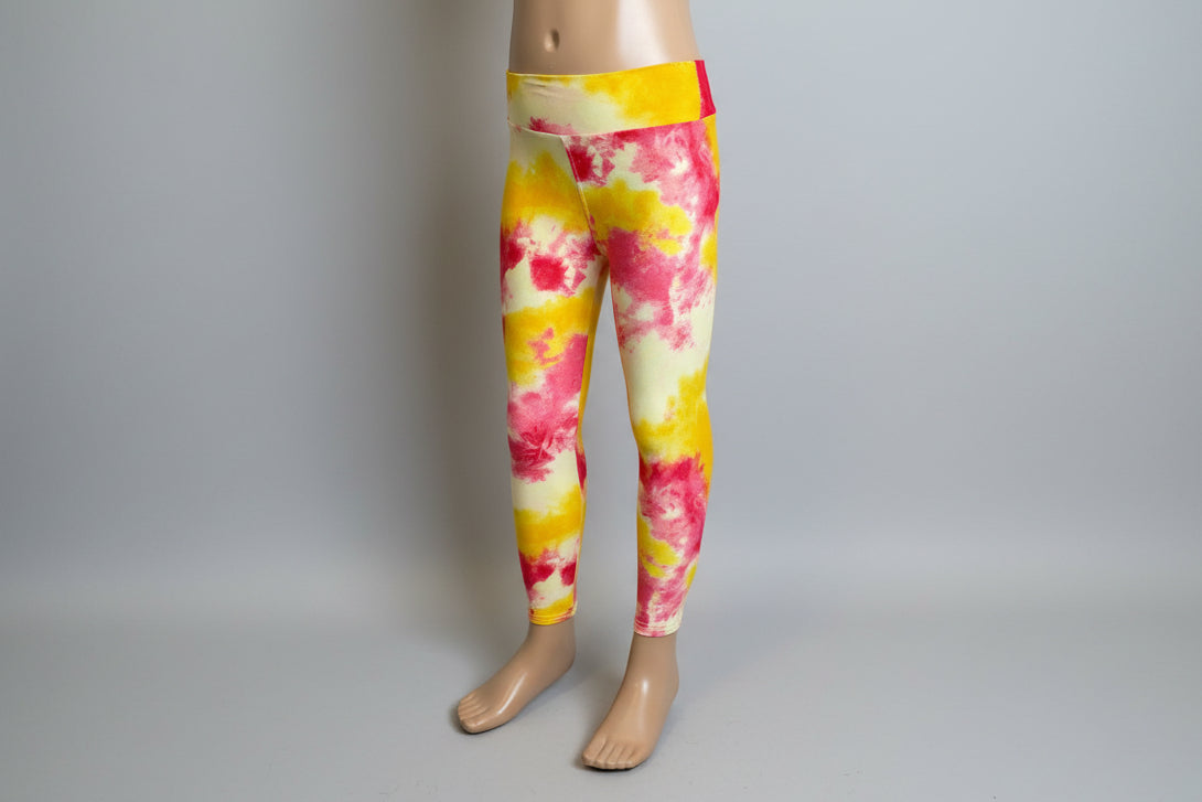 The Tie-Dye vibe, choice of pattern and size!