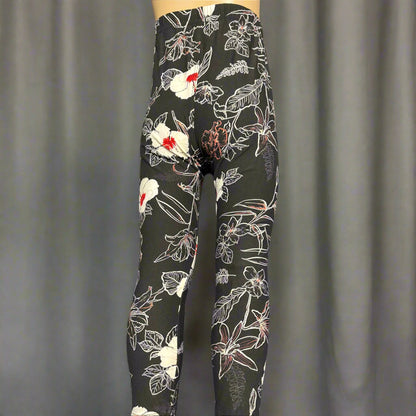 Trendy black floral full length leggings