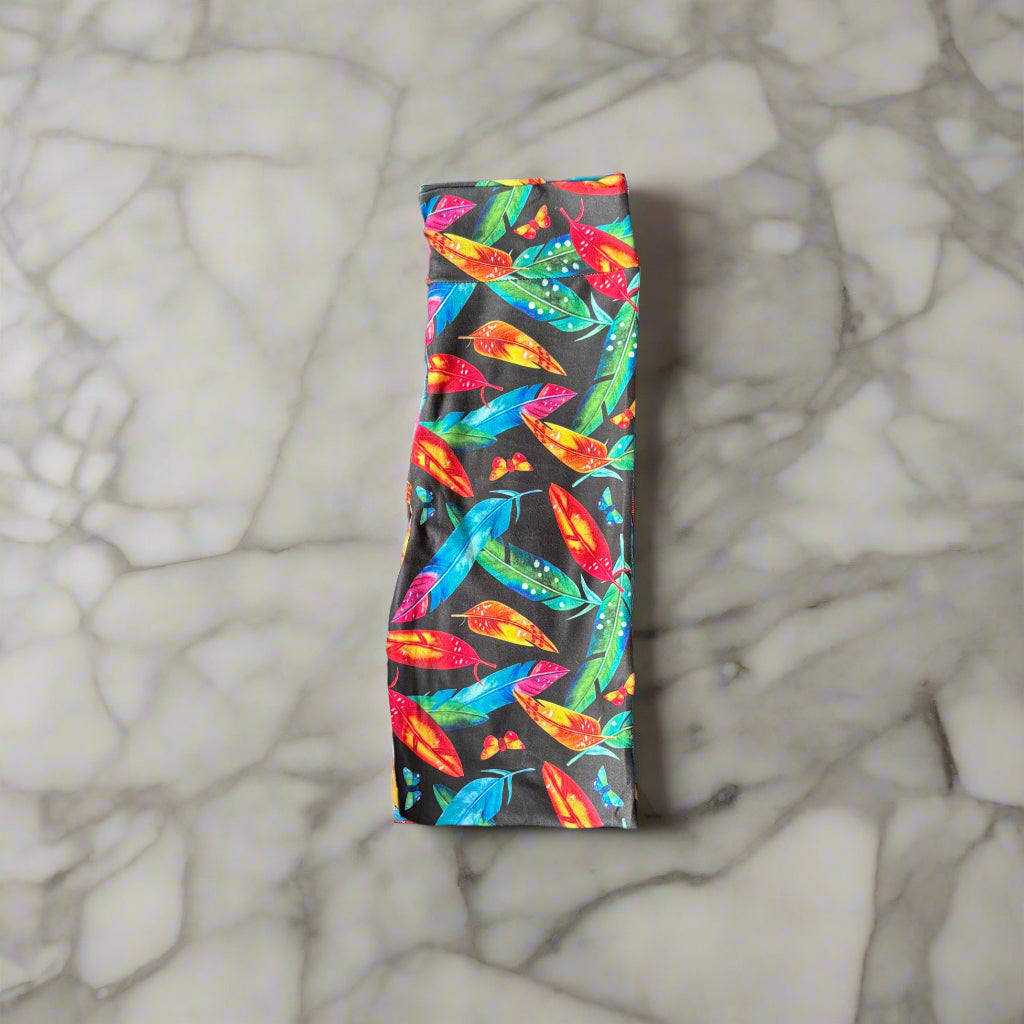 Feathers and leaves design full length leggings