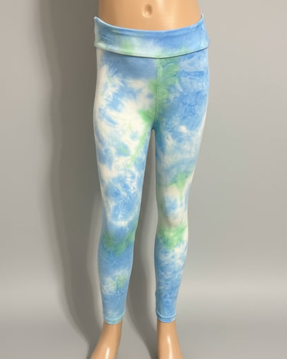 Green and blue tie-dye design leggings