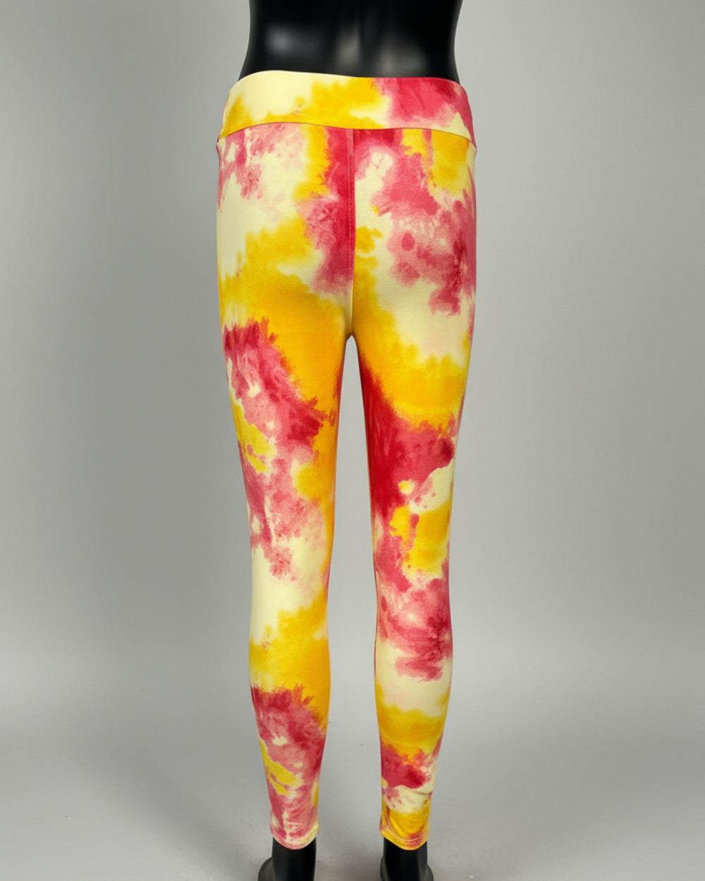 The Tie-Dye vibe, choice of pattern and size!