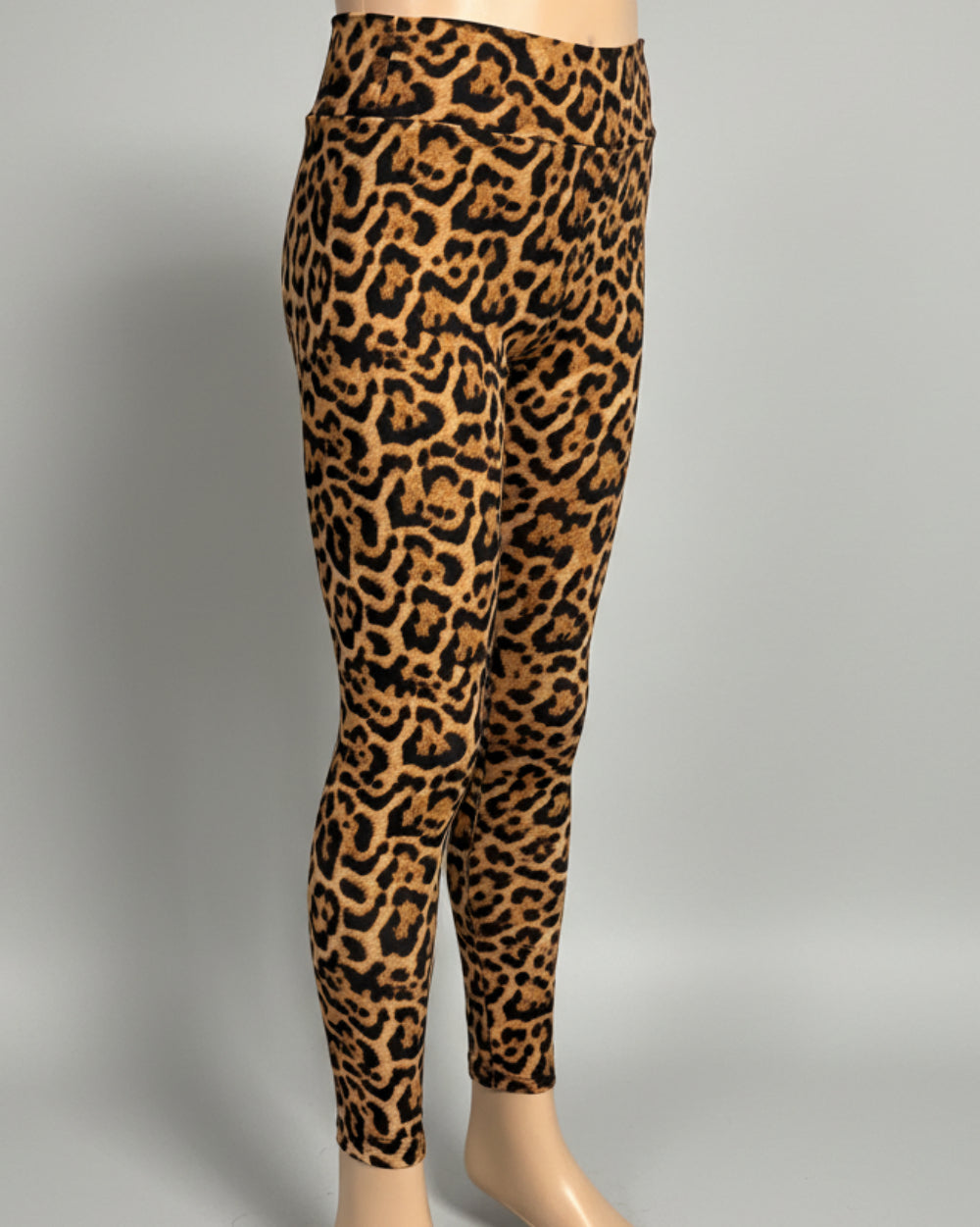 Trendy leopard print leggings