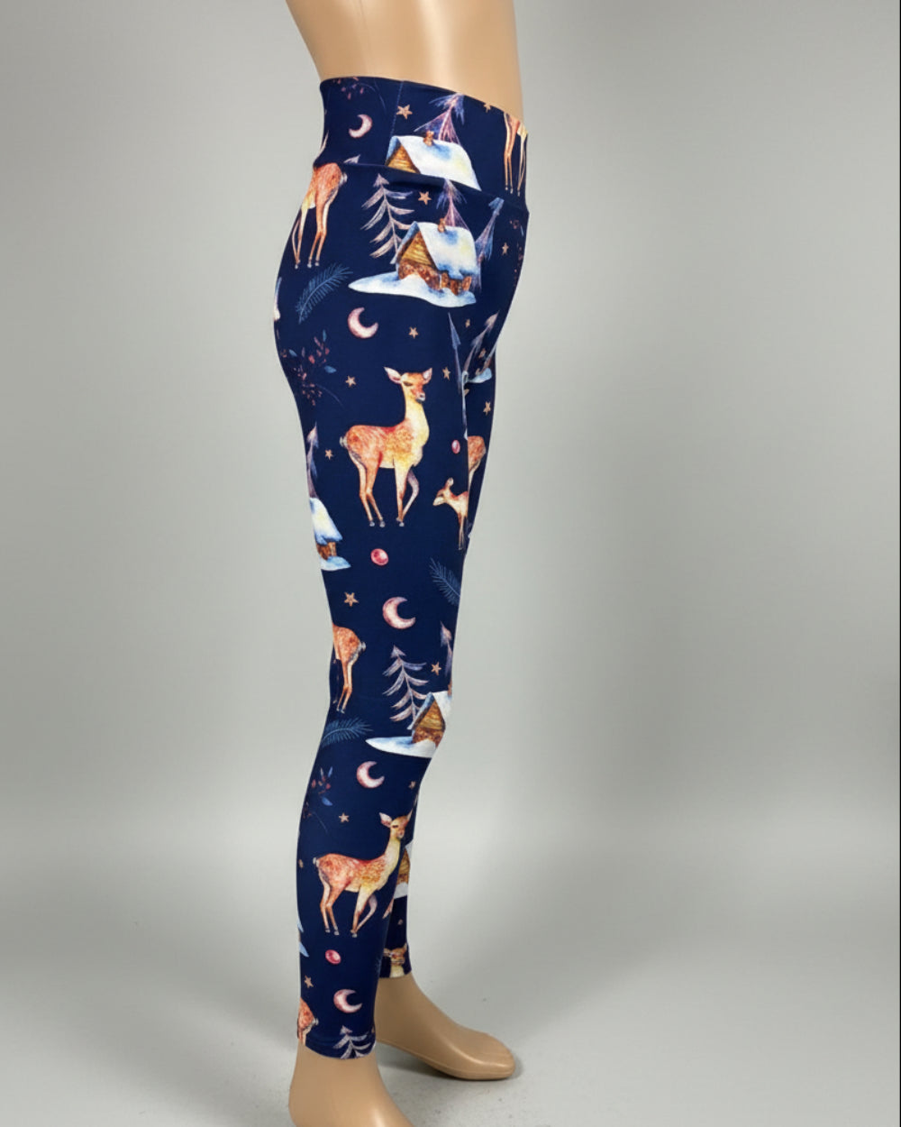 Winter forest cottage leggings