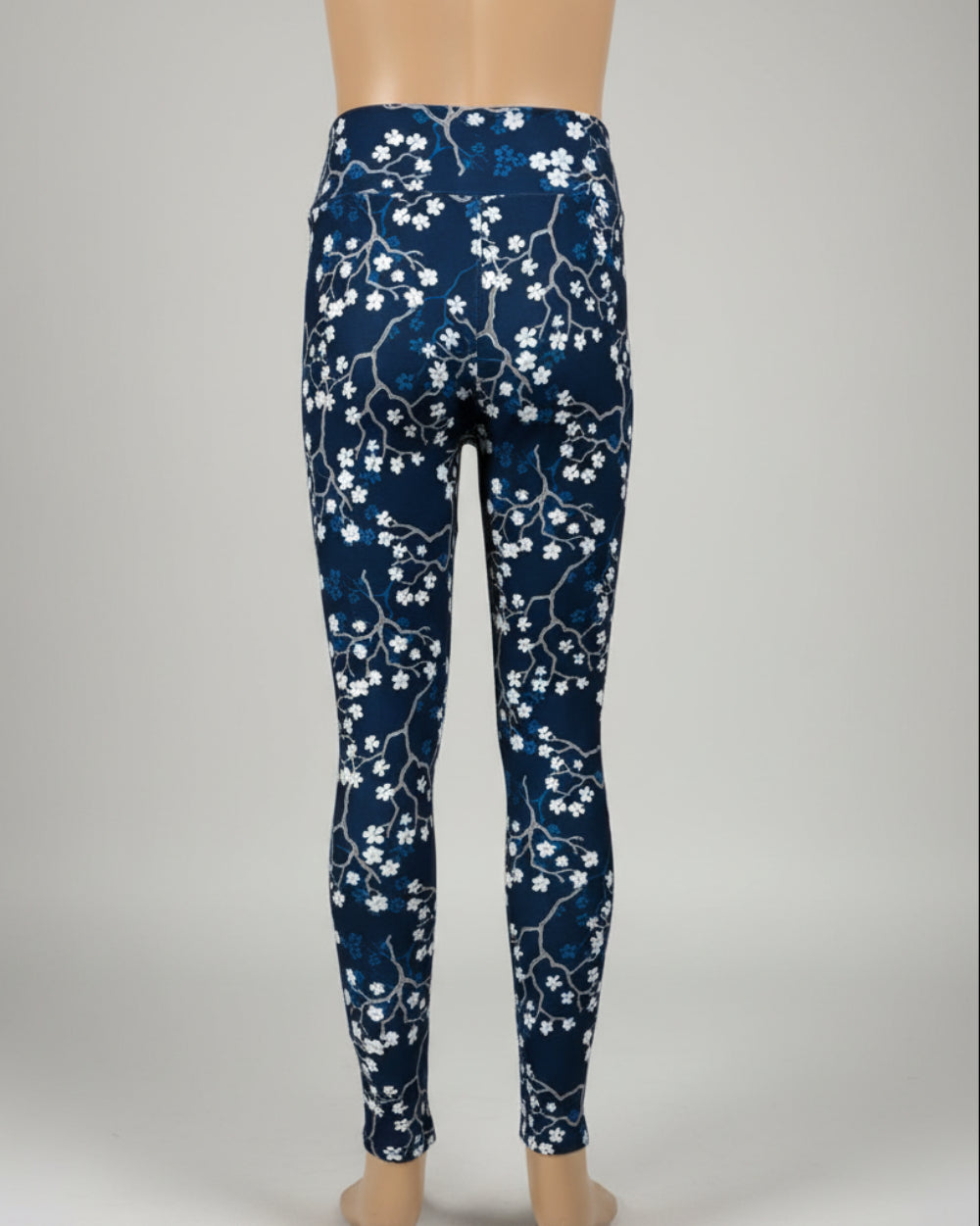 Winter floral design leggings