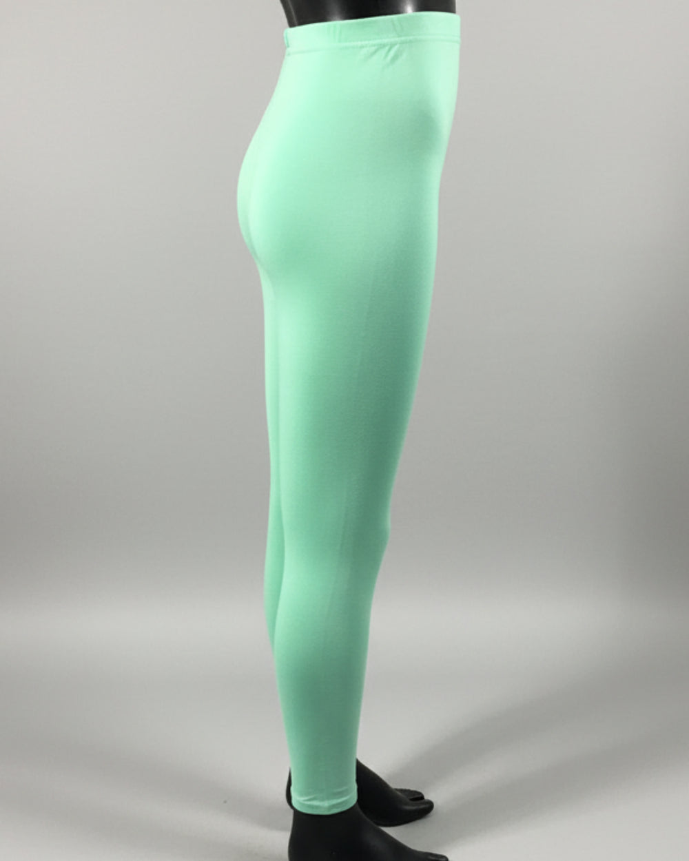 Lightweight stretch leggings in a variety of vibrant colours!