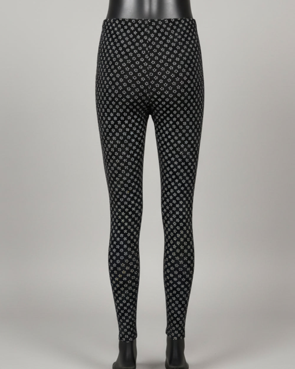 Black leggings with tiny white flowers design