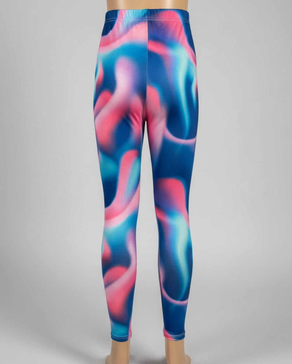 The Tie-Dye vibe, choice of pattern and size!