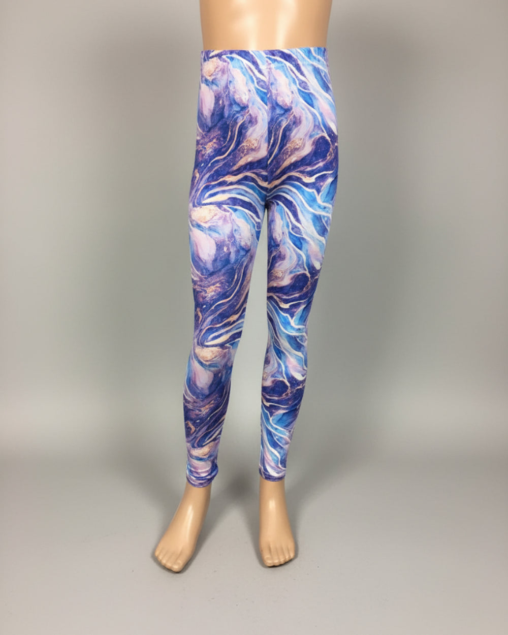 The Tie-Dye vibe, choice of pattern and size!