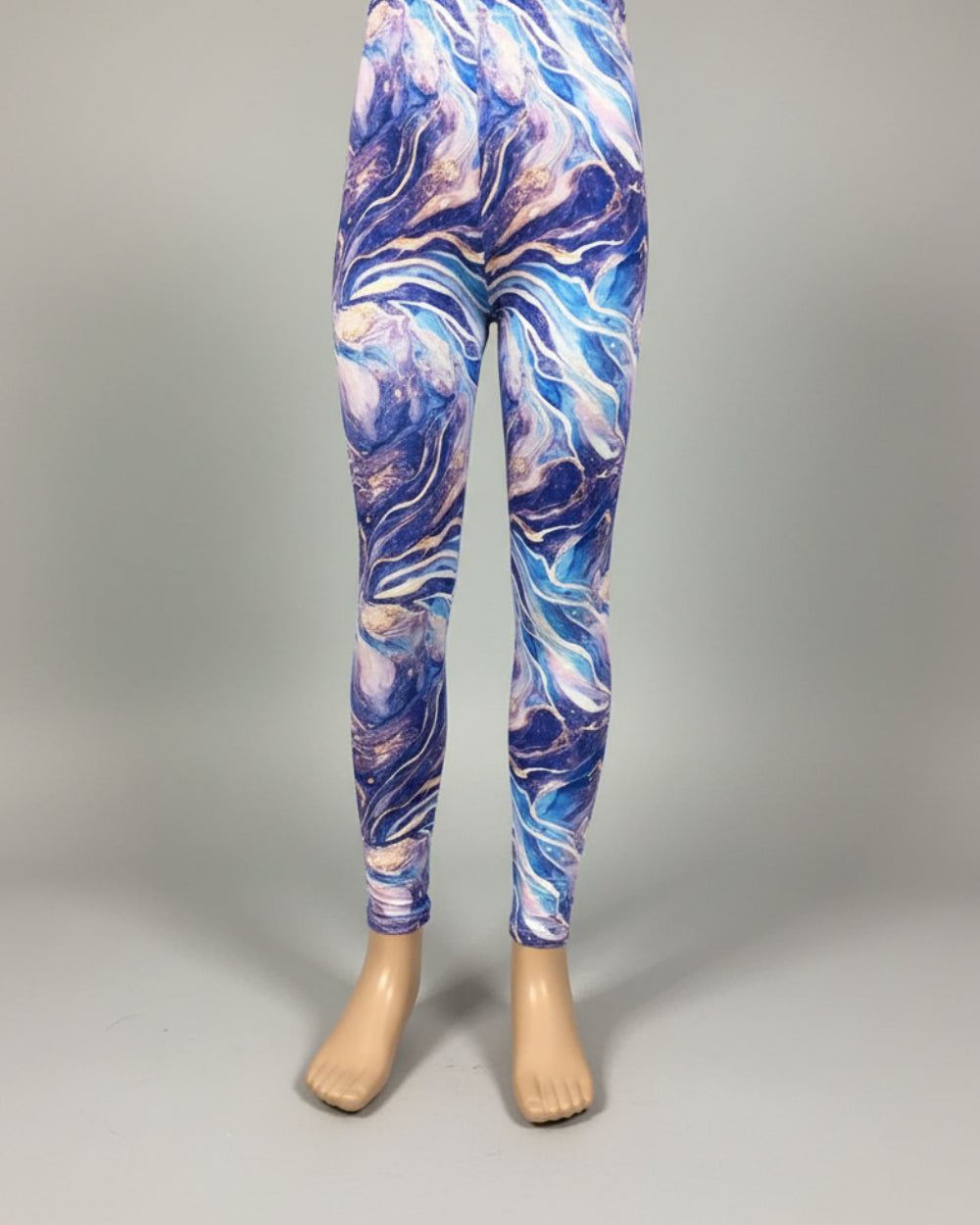 The Tie-Dye vibe, choice of pattern and size!