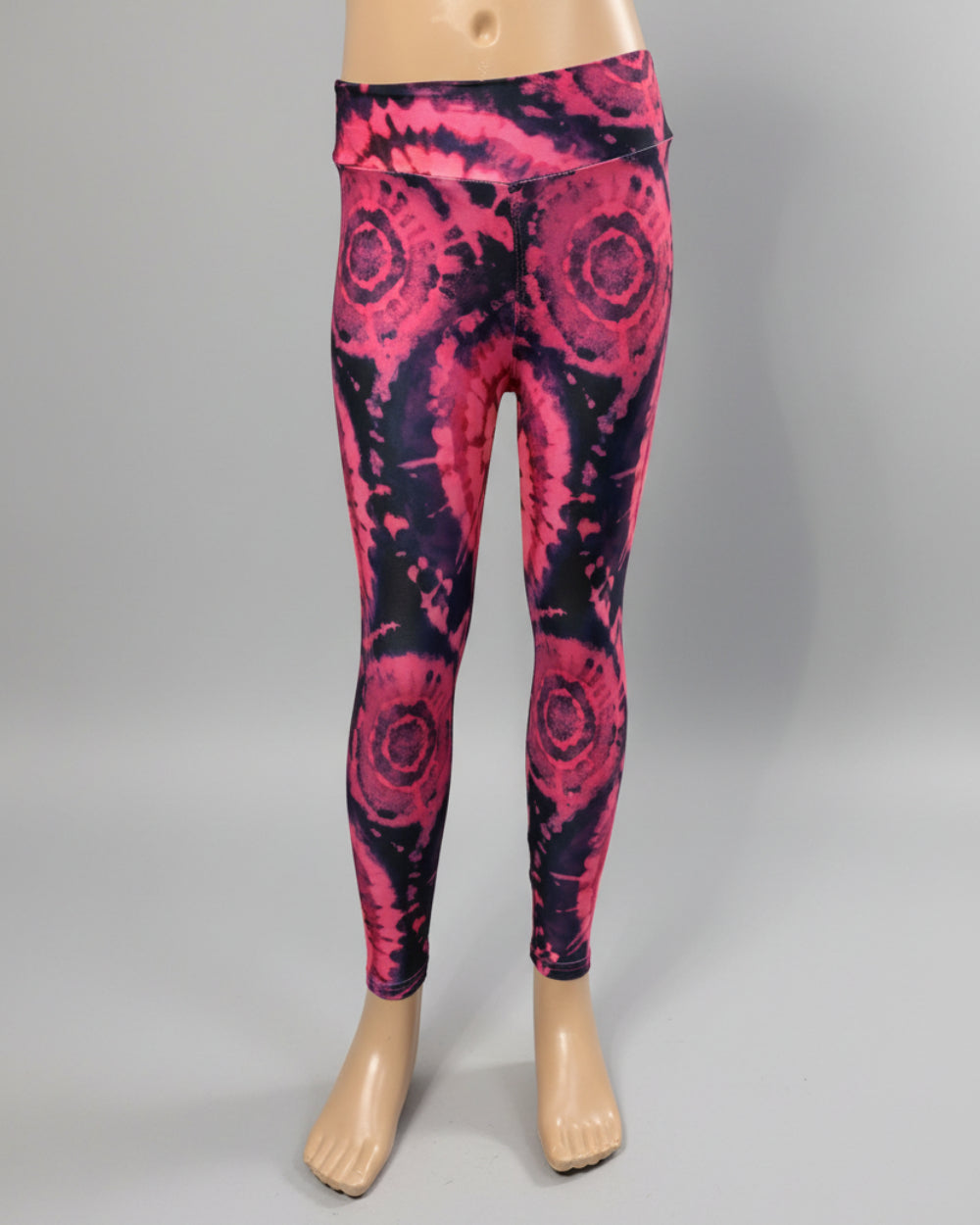 The Tie-Dye vibe, choice of pattern and size!