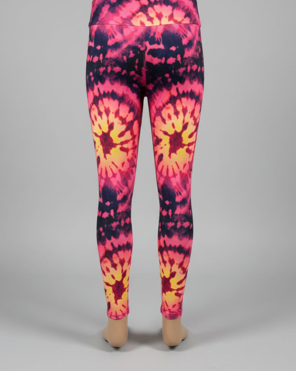 The Tie-Dye vibe, choice of pattern and size!
