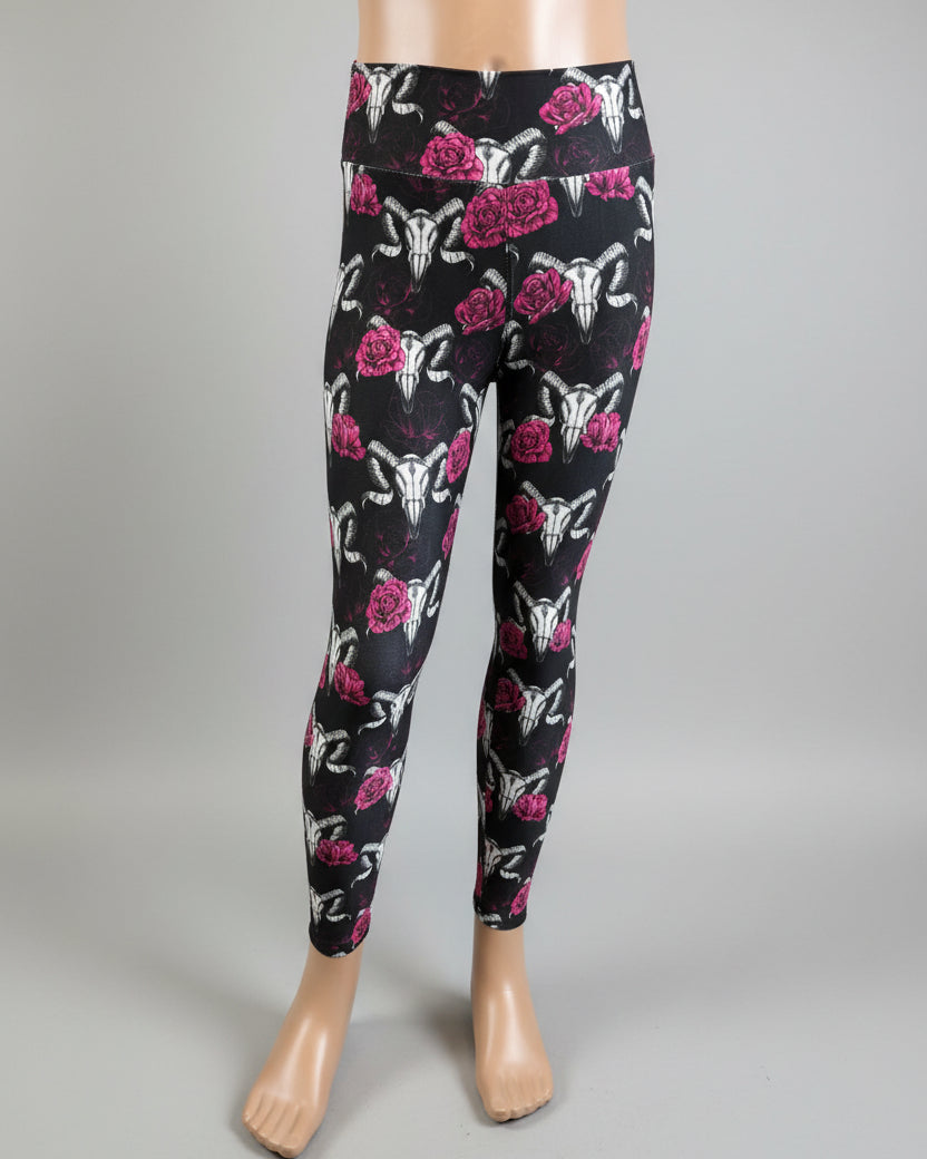 Goth style & Halloween Leggings!