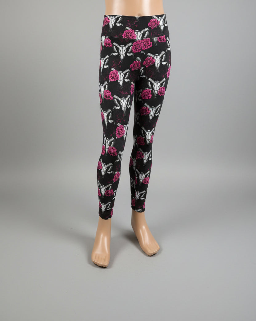 Goth style & Halloween Leggings!