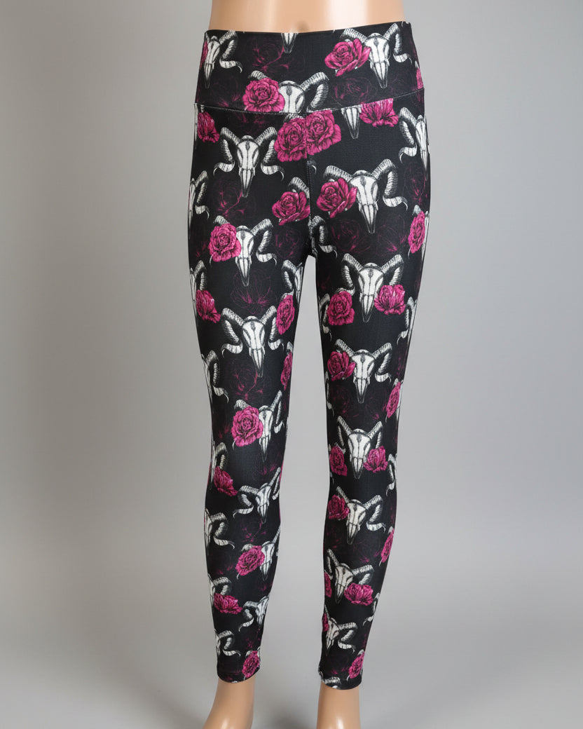Goth style & Halloween Leggings!