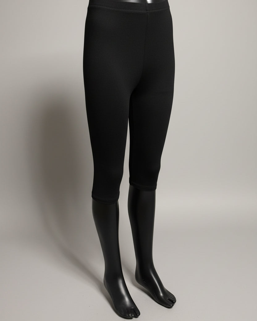 Lightweight solid colour Capri leggings, choice of colours and sizes!