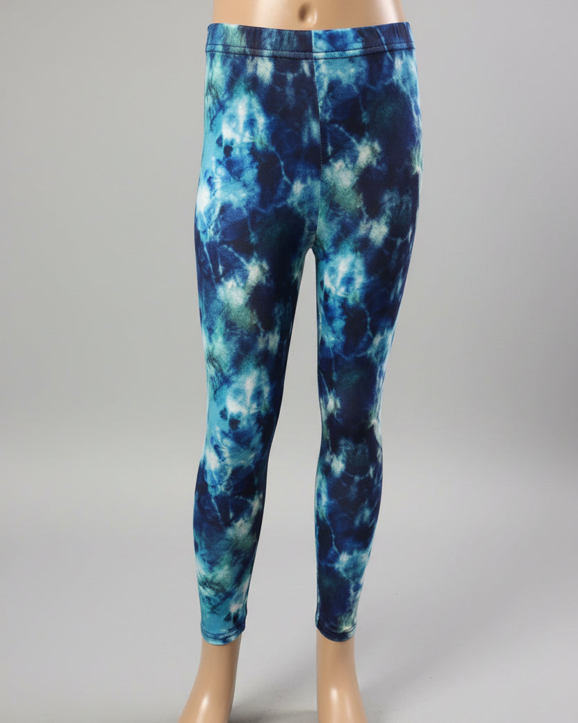 The Tie-Dye vibe, choice of pattern and size!