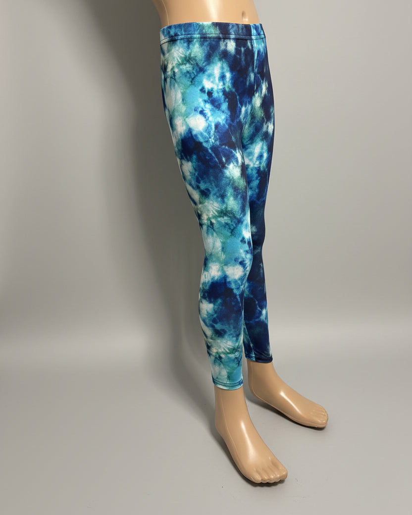 The Tie-Dye vibe, choice of pattern and size!