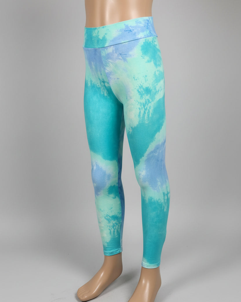 The Tie-Dye vibe, choice of pattern and size!