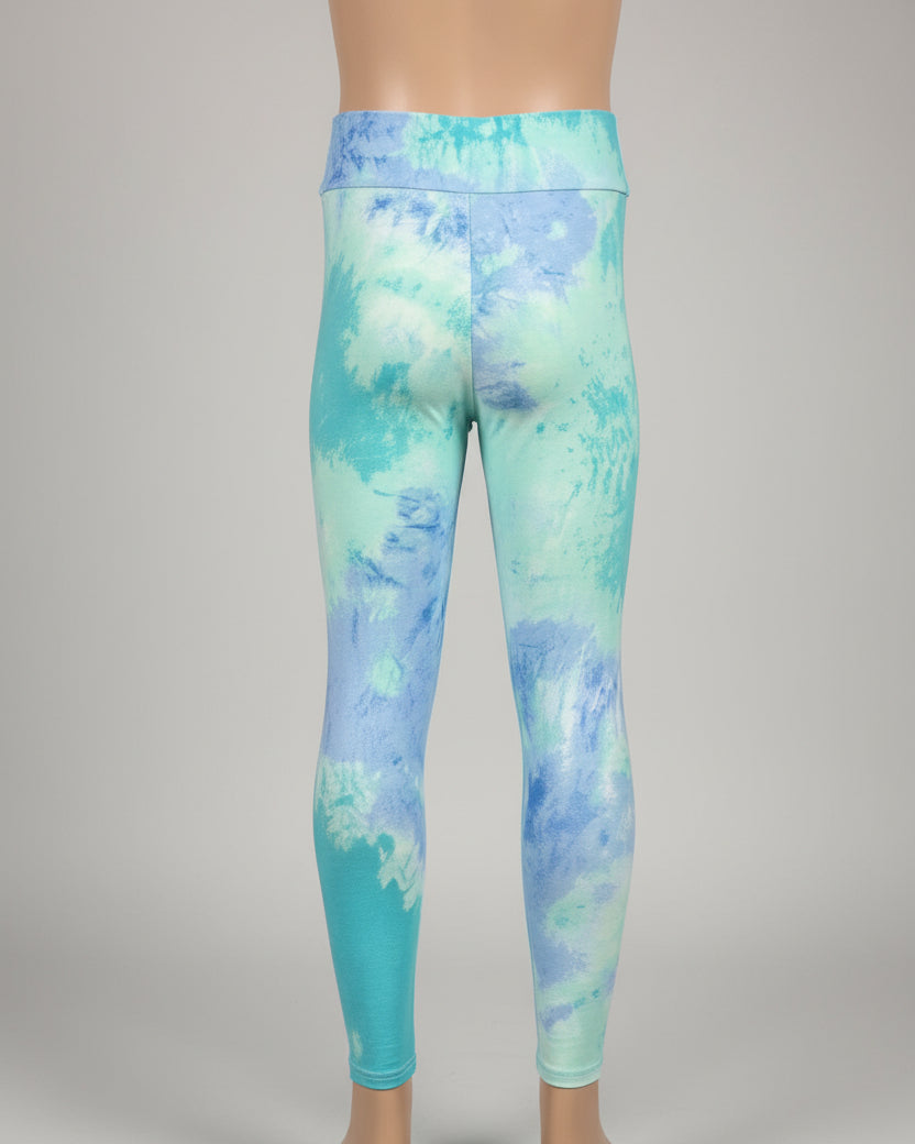 The Tie-Dye vibe, choice of pattern and size!