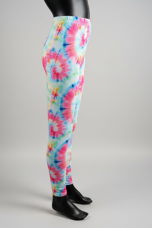 The Tie-Dye vibe, choice of pattern and size!