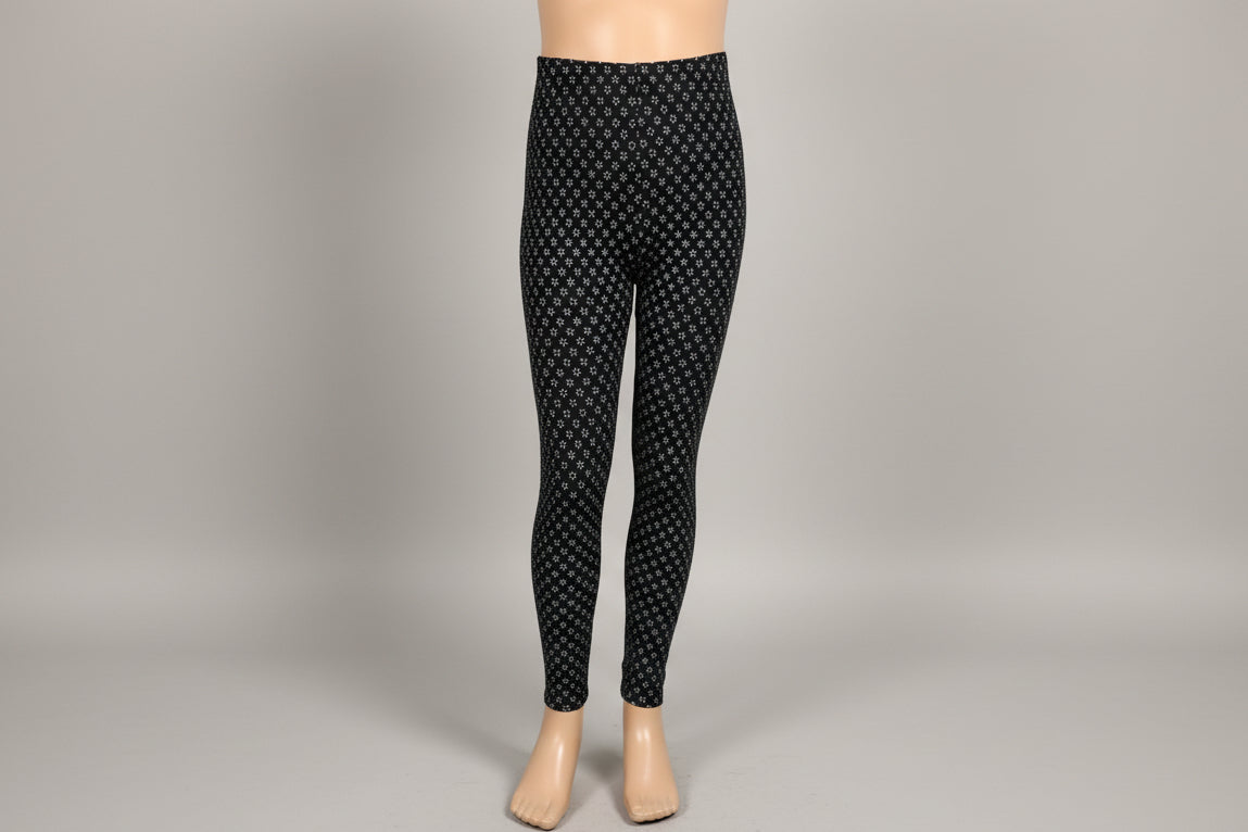 Black leggings with tiny white flowers design