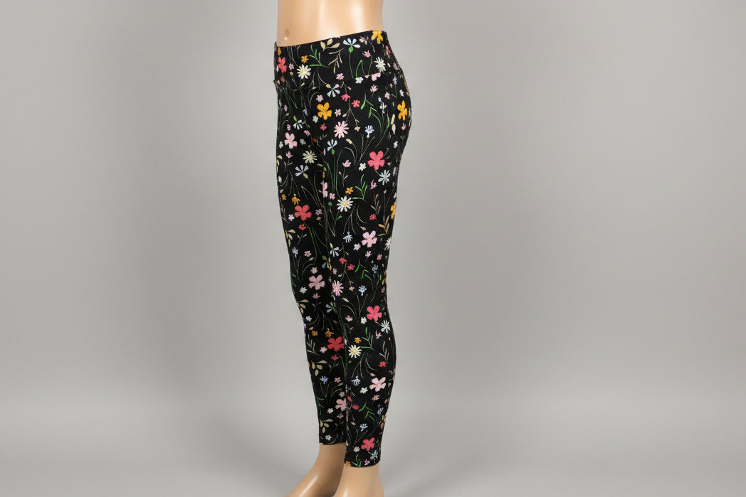 Black flower design soft leggings