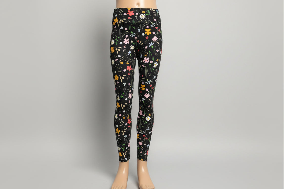 Black flower design soft leggings