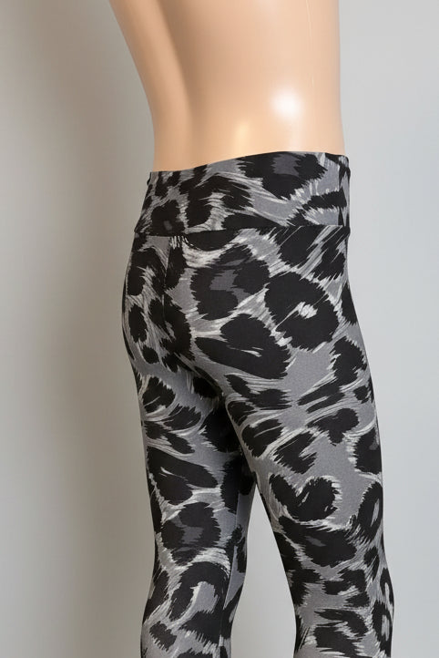 Animal print leggings