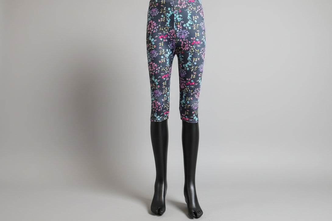 Flower patterned Capri leggings, choice of size & design!