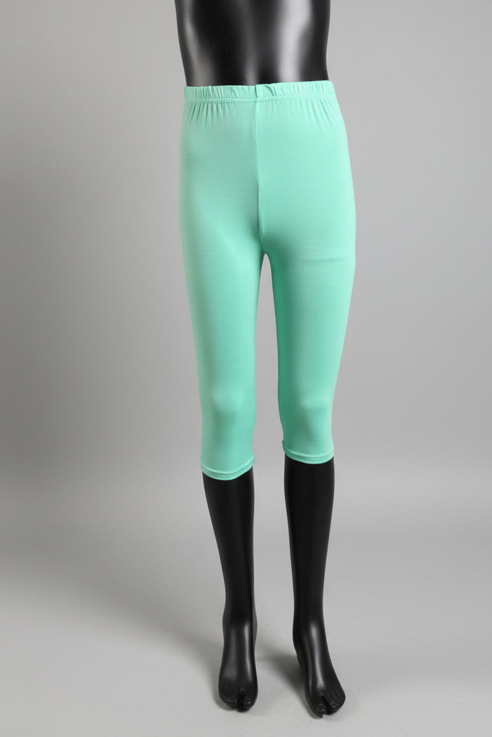 Lightweight solid colour Capri leggings, choice of colours and sizes!