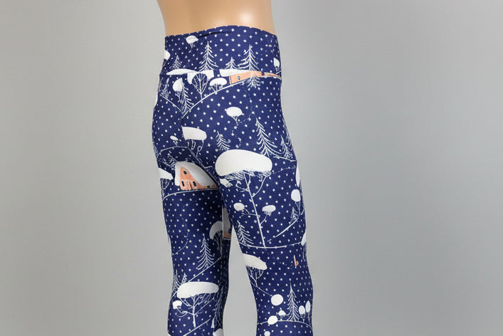 Snowy village leggings